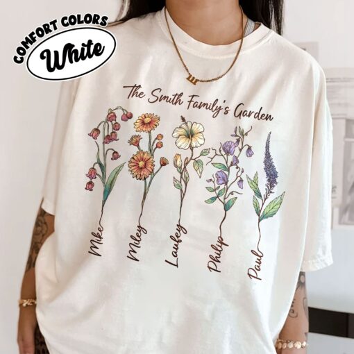 comfort colors custom birth flower family bouquet shirt personalized grandmas garden gift r95ou