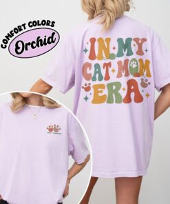 comfort colors in my cat mom era shirt custom cat name cat lover crazy cat lady gift 030ws