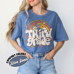 comfort colors third grade teacher shirt its a good day to teach 3rd grade rainbow phwuy