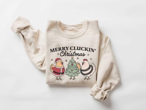 funny christmas chicken sweatshirt vintage farm animal t shirt ideal for chicken lovers and holiday gatherings zgvhf