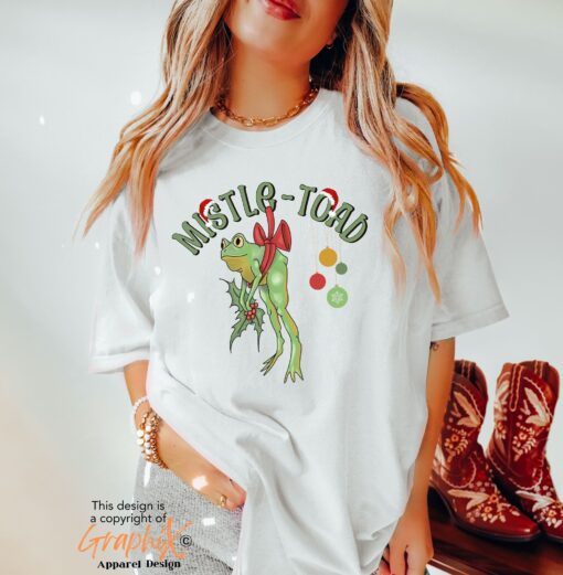 funny christmas frog t shirt mistletoe toad design for holiday fun unique vintage style with milf theme i660e