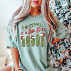 funny christmas pickle shirt retro design for pickle lovers ideal for christmas parties and celebrations iwvdq