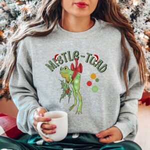 funny christmas sweatshirt featuring missile toad and mistletoe frog design man i love frogs milf theme for unique holiday style uwe9n