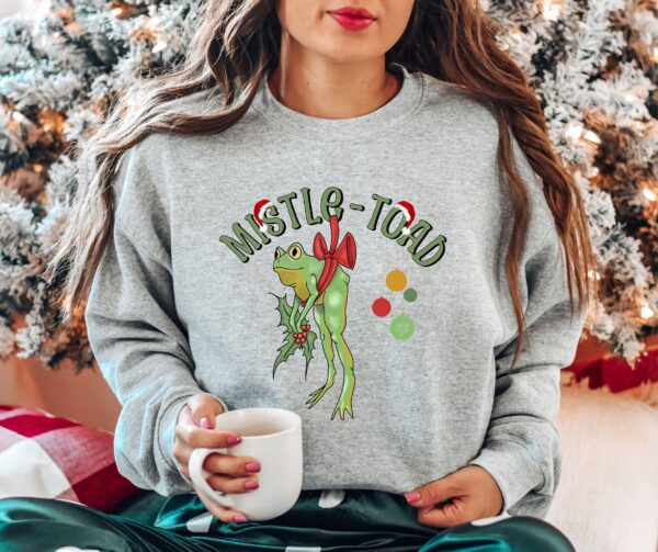 funny christmas sweatshirt featuring missile toad and mistletoe frog design man i love frogs milf theme for unique holiday style uwe9n