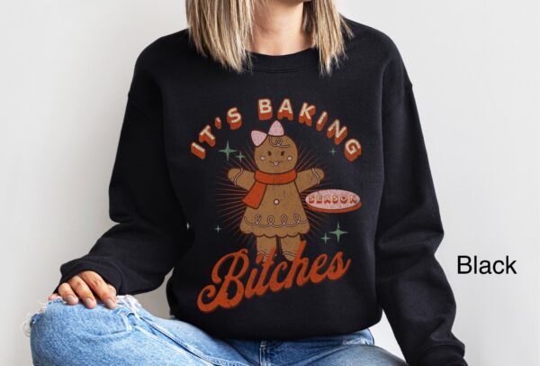 funny christmas sweatshirt for baking enthusiasts retro gingerbread cookie design perfect for holiday baking crew