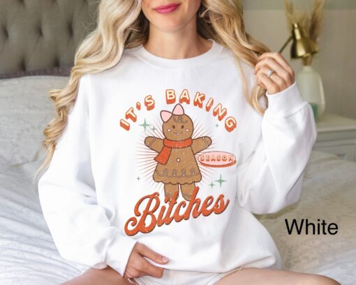 funny christmas sweatshirt for baking enthusiasts retro gingerbread cookie design perfect for holiday baking crew trlcy