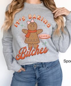 funny christmas sweatshirt for baking enthusiasts retro gingerbread cookie design perfect for holiday baking crew zmjb5