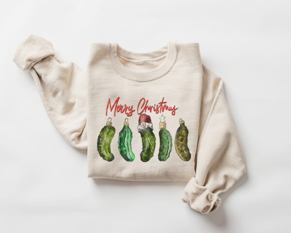 funny christmas sweatshirt for women with pickle design retro crewneck xmas shirt for pickle lovers hv3qd