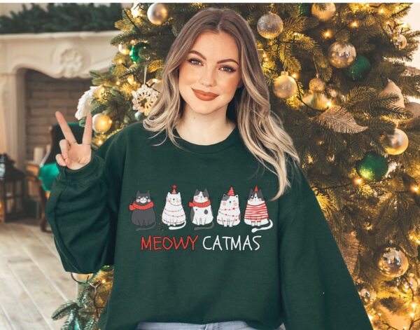 funny christmas sweatshirt meowy catmas design for cat lovers unique cats sweater for cat moms and pet owners 2jj11