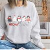 funny christmas sweatshirt meowy catmas design for cat lovers unique cats sweater for cat moms and pet owners fg2wr