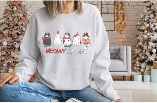 funny christmas sweatshirt meowy catmas design for cat lovers unique cats sweater for cat moms and pet owners fg2wr