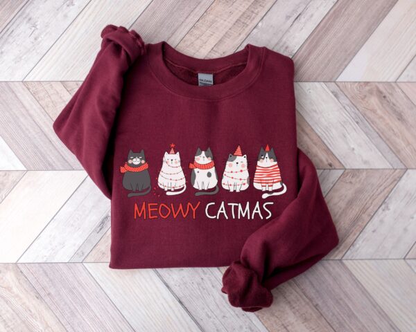 funny christmas sweatshirt meowy catmas design for cat lovers unique cats sweater for cat moms and pet owners zgway