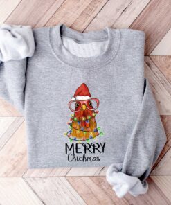 funny christmas sweatshirt merry chickmas chicken design for farmers vintage style long sleeve t shirt dq7g1 scaled