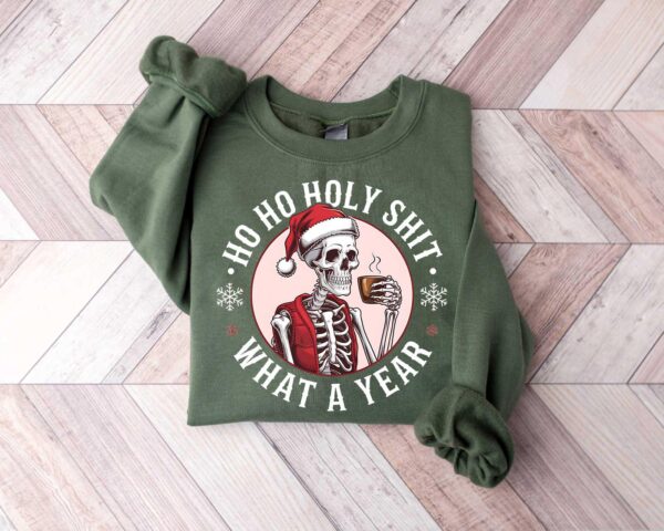 funny christmas sweatshirt skeleton santa claus design dead inside t shirt comfortable crewneck for holiday humor dbwck