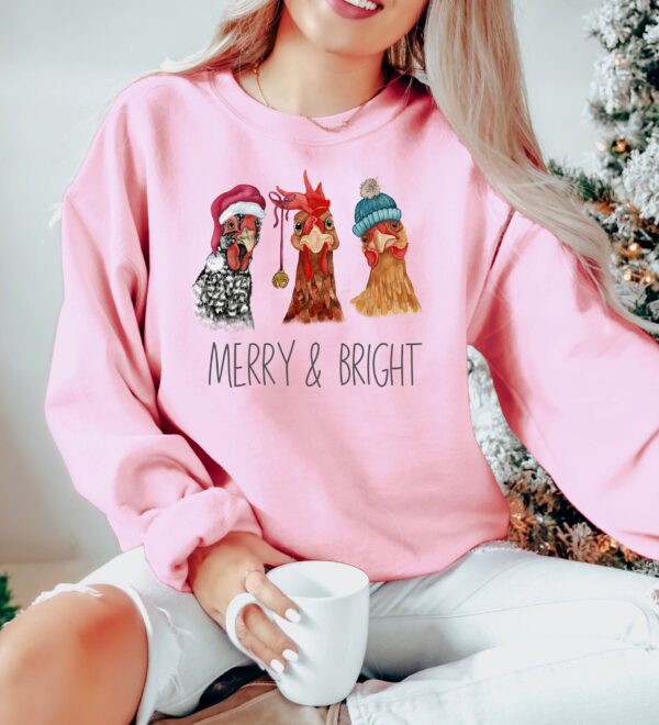 funny christmas sweatshirt with chickens design for farm animal lovers comfortable holiday apparel ideal for festive gatherings v9u8e