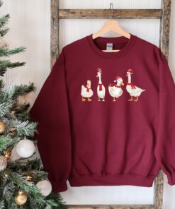 funny christmas sweatshirt with duck design for holiday celebrations and winter comfort unique duckmas shirt for festive wear yqfh8 scaled