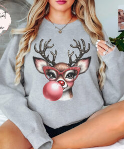 funny christmas sweatshirt with reindeer blowing bubble and glasses oversized holiday top for casual winter wear d5ewh