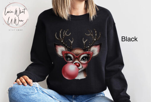 funny christmas sweatshirt with reindeer blowing bubble and glasses oversized holiday top for casual winter wear n8dvn