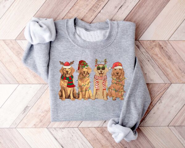 golden retriever christmas sweatshirt for dog lovers featuring holiday design and comfortable fit ideal for christmas and new year celebrations d5svm scaled