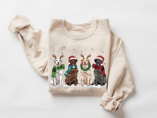 labrador christmas sweatshirt for dog lovers vintage crewneck featuring labrador retriever design and holiday theme vunwl