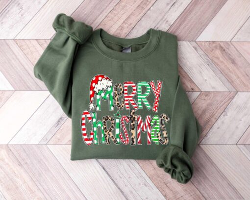 merry christmas sweatshirt for women family friendly design soft comfortable fabric for holiday celebrations fq8ih scaled