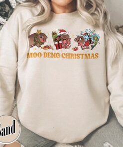 vintage baby hippo sweatshirt funny christmas shirt for animal lovers unique tee featuring moo deng design 9pdhw