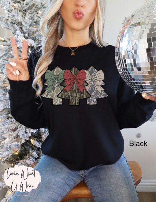vintage camo christmas sweatshirt with camouflage trees trendy oversized design for holiday hunting and outdoor activities evovr