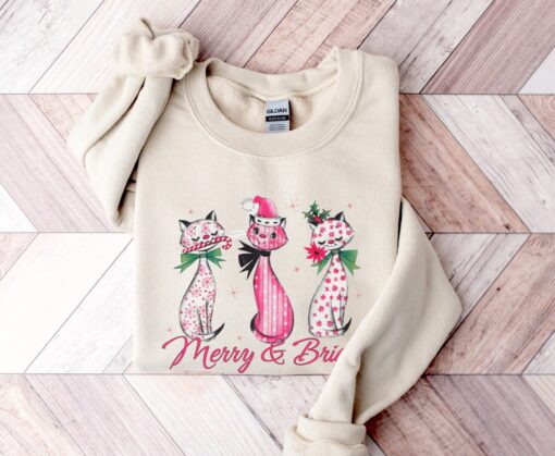 vintage cat sweatshirt for christmas pink cats design funny cat lover apparel for holiday celebrations hbmcz scaled