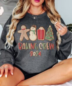 vintage christmas baking sweatshirt for holiday parties featuring gingerbread design and matching crew neck style w1vor