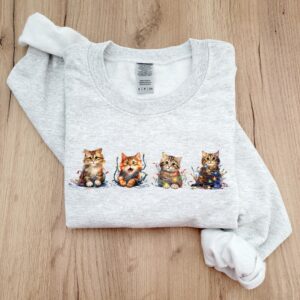 vintage christmas cat sweatshirt for cat lovers featuring meowy christmas design comfortable crewneck style 9sklr