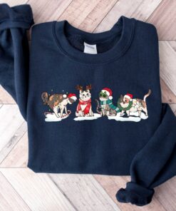 vintage christmas cat sweatshirt for cat lovers featuring various cat breeds and kittens ideal for holiday celebrations ybsis scaled