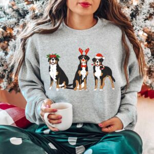 vintage christmas dog sweatshirt for dog lovers featuring cute dogs and holiday design ideal for dog moms and festive celebrations tuvyn