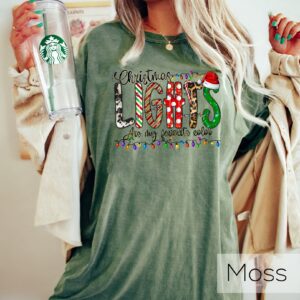 vintage christmas lights crewneck t shirt with leopard print design for holiday celebrations and comfortable wear guhc2