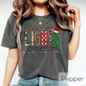 vintage christmas lights crewneck t shirt with leopard print design for holiday celebrations and comfortable wear qao5n