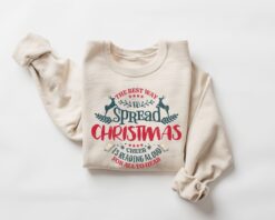 Vintage Christmas Reading Sweatshirt for Women Crewneck Design Featuring Bookish Theme Ideal for Teachers and Holiday Celebrations