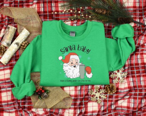 vintage christmas santa sweatshirt for women retro santa claus design funny holiday apparel for xmas celebrations ylpw4 scaled