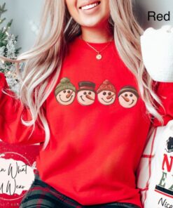 vintage christmas snowman sweatshirt retro crewneck top for winter with oversized fit and fun holiday design 8c2dy