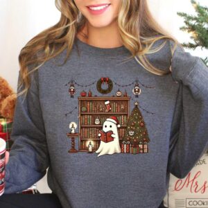 vintage christmas sweater for book lovers featuring ghost boo books design ideal for teachers and librarians sb8t0