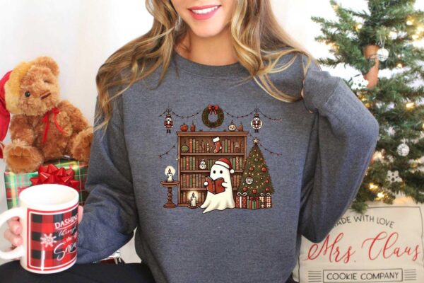 vintage christmas sweater for book lovers featuring ghost boo books design ideal for teachers and librarians sb8t0