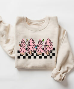 vintage christmas sweater for women with pink christmas trees design retro crewneck sweatshirt ideal for holiday celebrations fuwr0