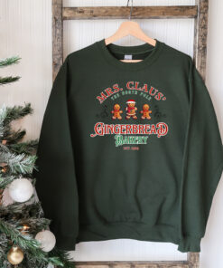 vintage christmas sweatshirt claus gingerbread bakery design with fun cookie print for holiday celebrations and casual wear zpb3r scaled