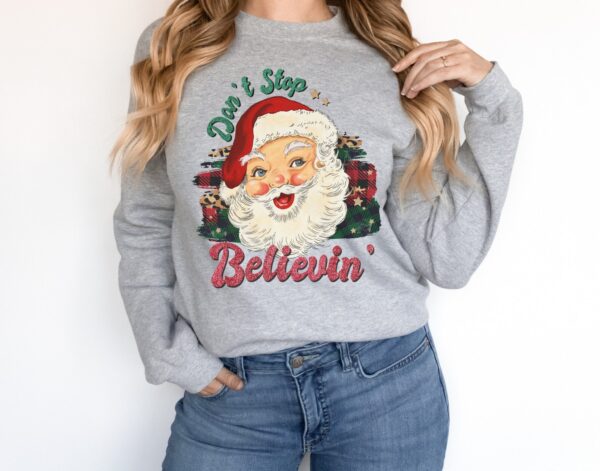 vintage christmas sweatshirt dont stop believin santa shirt retro design comfortable fit for holiday celebrations ksbpq