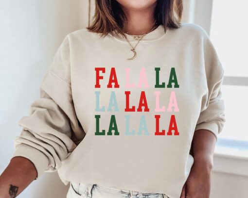 vintage christmas sweatshirt fa la la la la design soft crewneck for holiday celebrations and caroling events 3y0bk