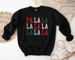 vintage christmas sweatshirt fa la la la la design soft crewneck for holiday celebrations and caroling events xhiyq