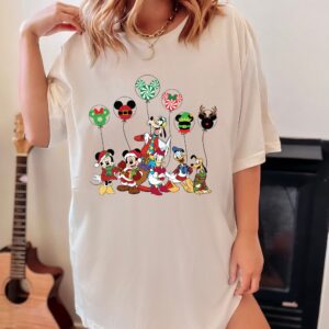 vintage christmas sweatshirt featuring disney mickey and friends for family vacations comfortable t shirt for holiday celebrations m4pkv