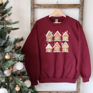 vintage christmas sweatshirt featuring gingerbread house design for women fun crewneck pullover for holiday celebrations ed6u1