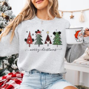 vintage christmas sweatshirt featuring mickey and friends with christmas tree design for disney fans and holiday celebrations kq9s5