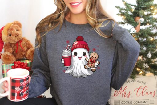 vintage christmas sweatshirt featuring retro ghost santa design for unisex wear ideal for holiday gatherings and festive celebrations 1advb scaled