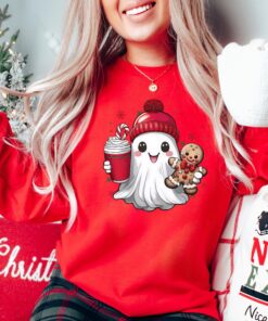 vintage christmas sweatshirt featuring retro ghost santa design for unisex wear ideal for holiday gatherings and festive celebrations jipbo scaled