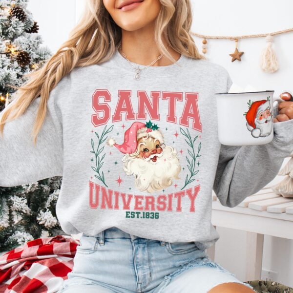 vintage christmas sweatshirt featuring retro santa design for holiday gatherings and social events sihll scaled